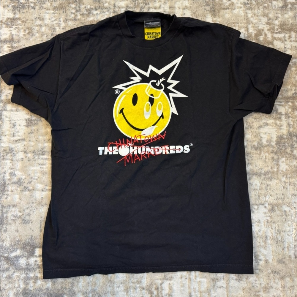 The Hundreds x Chinatown Market Smiley Size XL